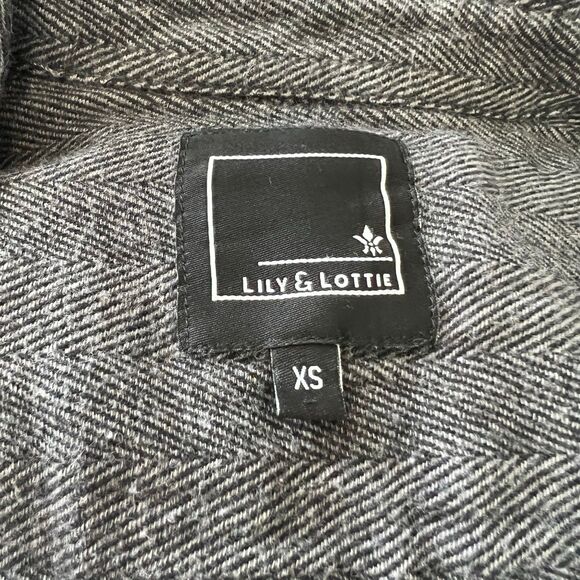 Lily & Lottie Women Gray Long Sleeve Button-Down Shirt XS academia preppy cotton - Picture 3 of 15